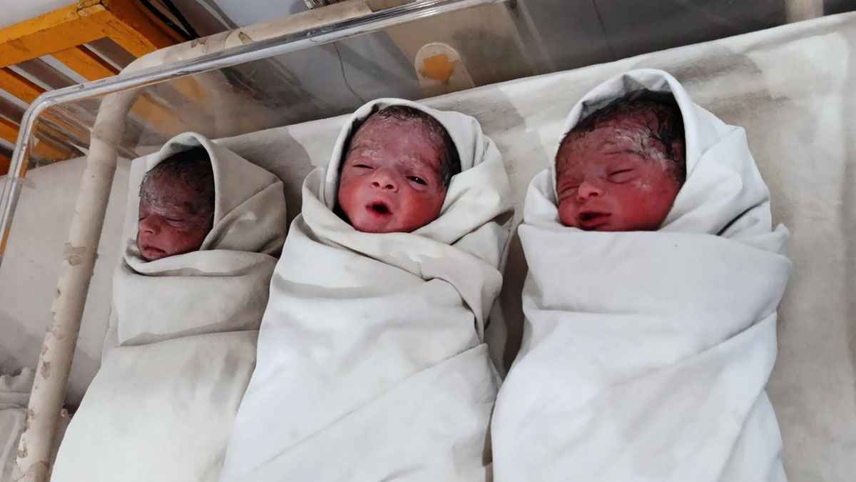 টাঙ্গাইলে একসঙ্গে ৪ সন্তান প্রসব