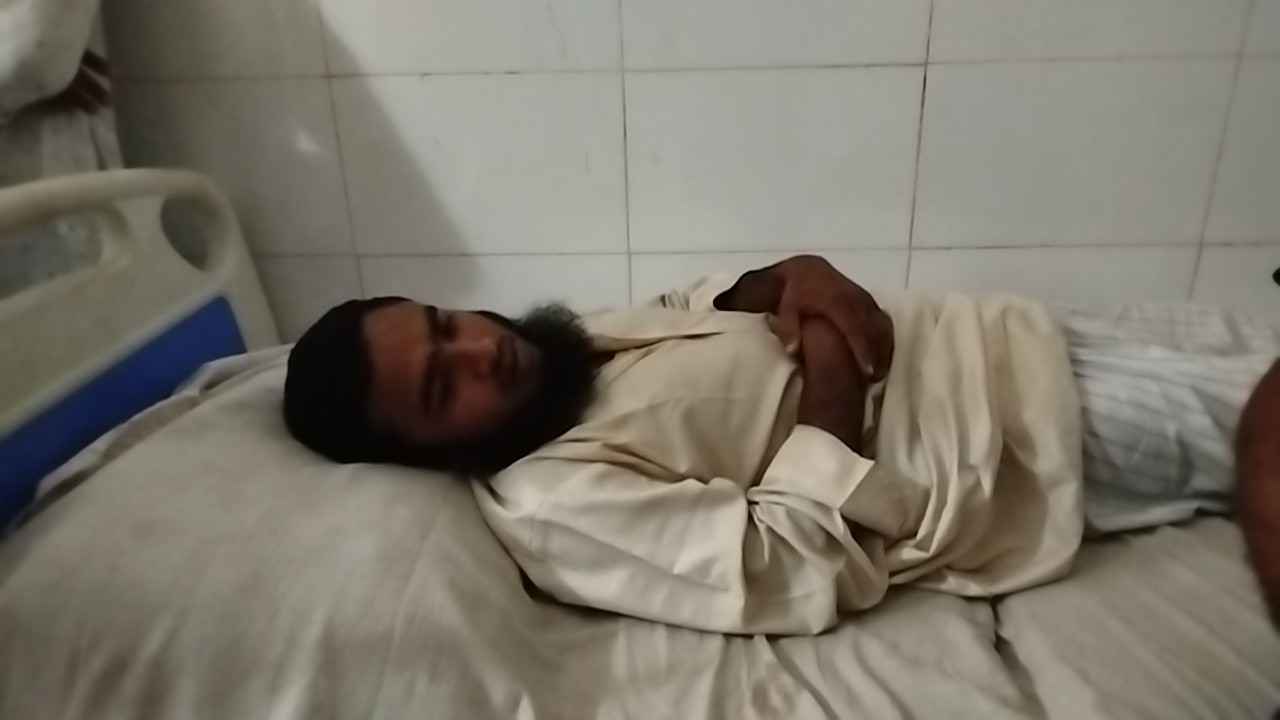 মোহনগঞ্জে মডেল মসজিদের সহকারী ইমামের ওপর দুর্বৃত্তের হামলা