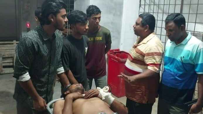 বাড়ি ফেরার পথে যুবককে দুর্বৃত্তের গুলি