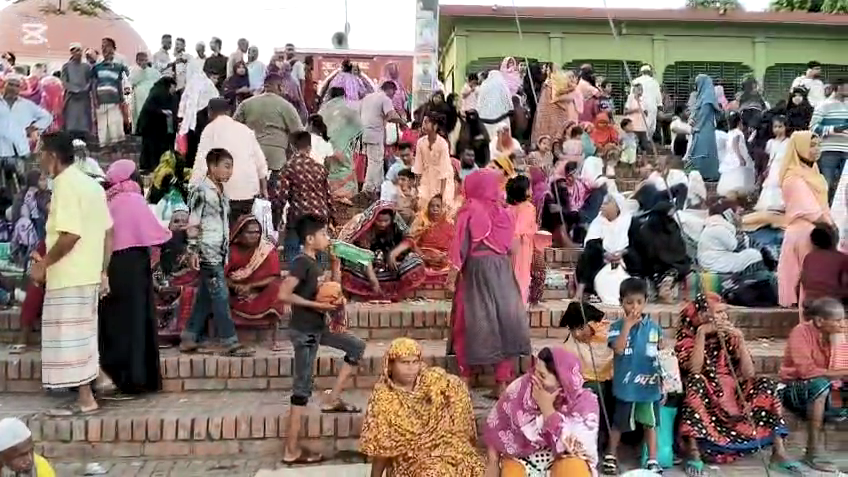 ৬০০ বছরের ঐতিহ্যবাহী খানজাহান আলী মাজারের মেলা আজ শেষ দিন