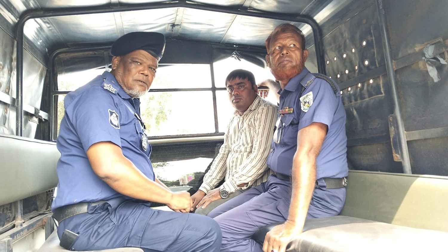 বোচাগ‌ঞ্জে ভুয়া ডাক্তারকে জেল-জরিমানা