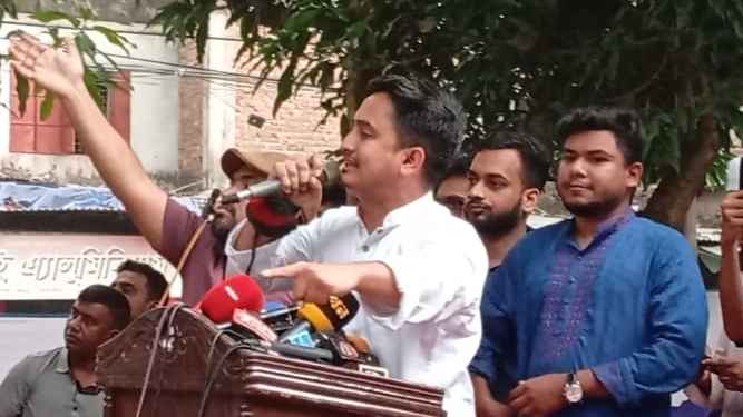 বগুড়ায় বিমান বন্দর, মেডিকেল বিশ্ববিদ্যালয়ের দাবি জানালেন সারজিস