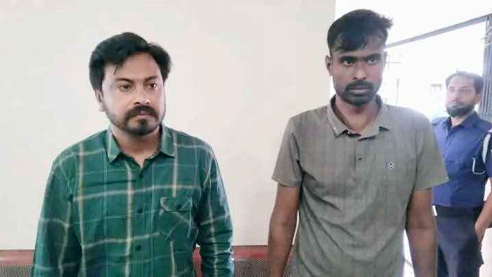 জয়পুরহাটে স্বর্ণের দোকানে তল্লাশি, দুই ভুয়া ডিবি পুলিশ আটক