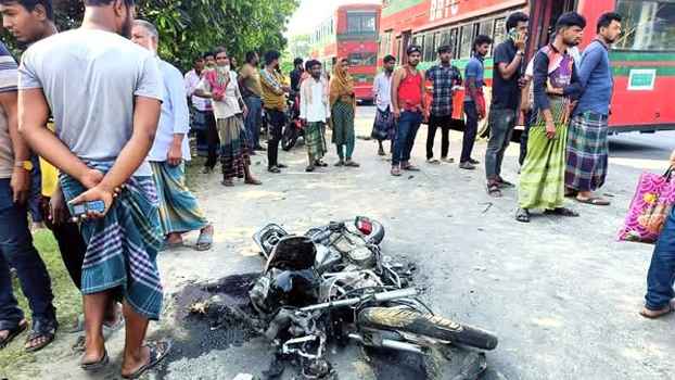 কুষ্টিয়ায় বাসচাপায় দুই মোটরসাইকেল আরোহী নিহত