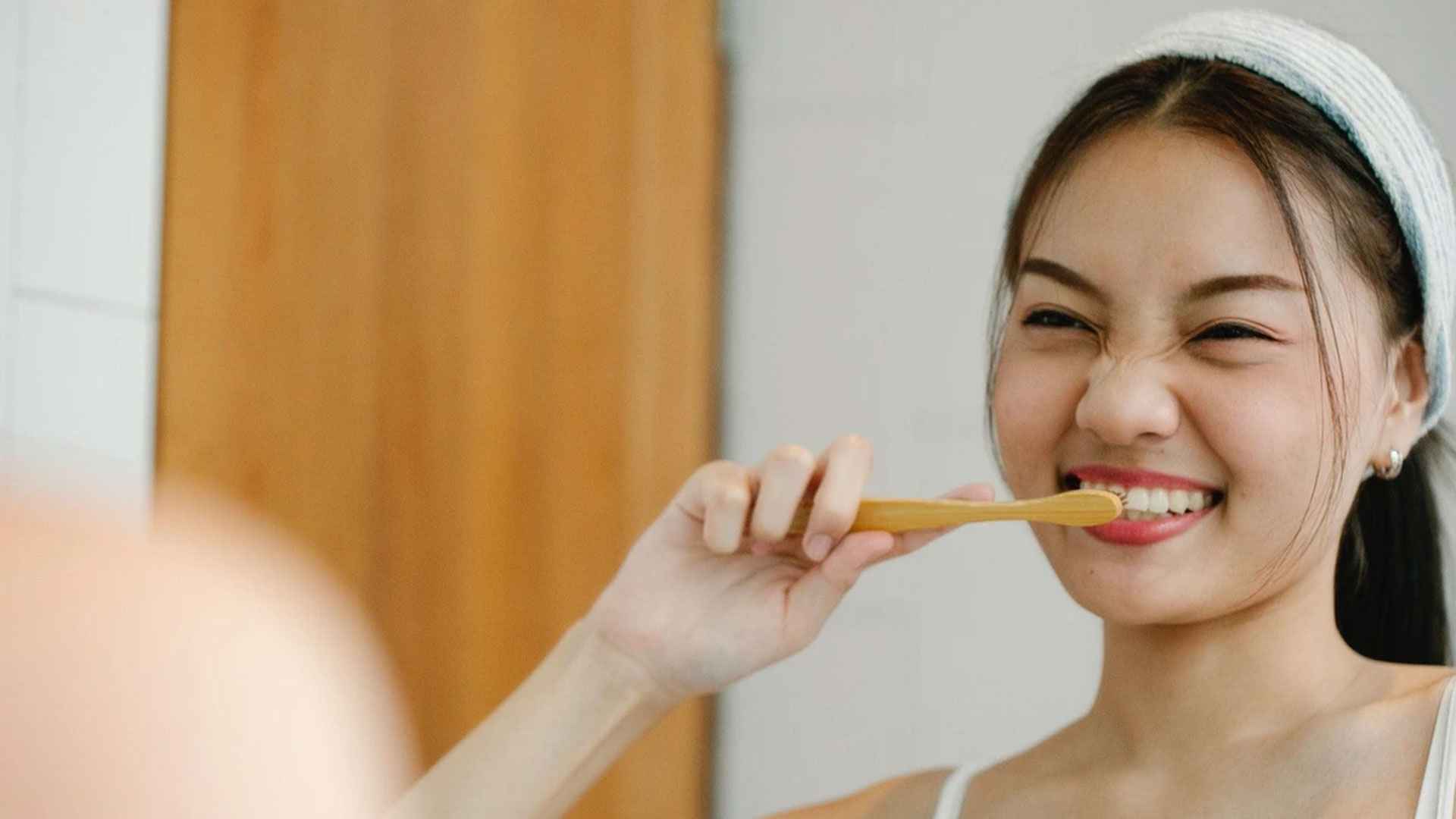 টুথপেস্টের কারণে নানা রোগ, ব্রাশে কতটুকু টুথপেস্ট ব্যবহার করা নিরাপদ?