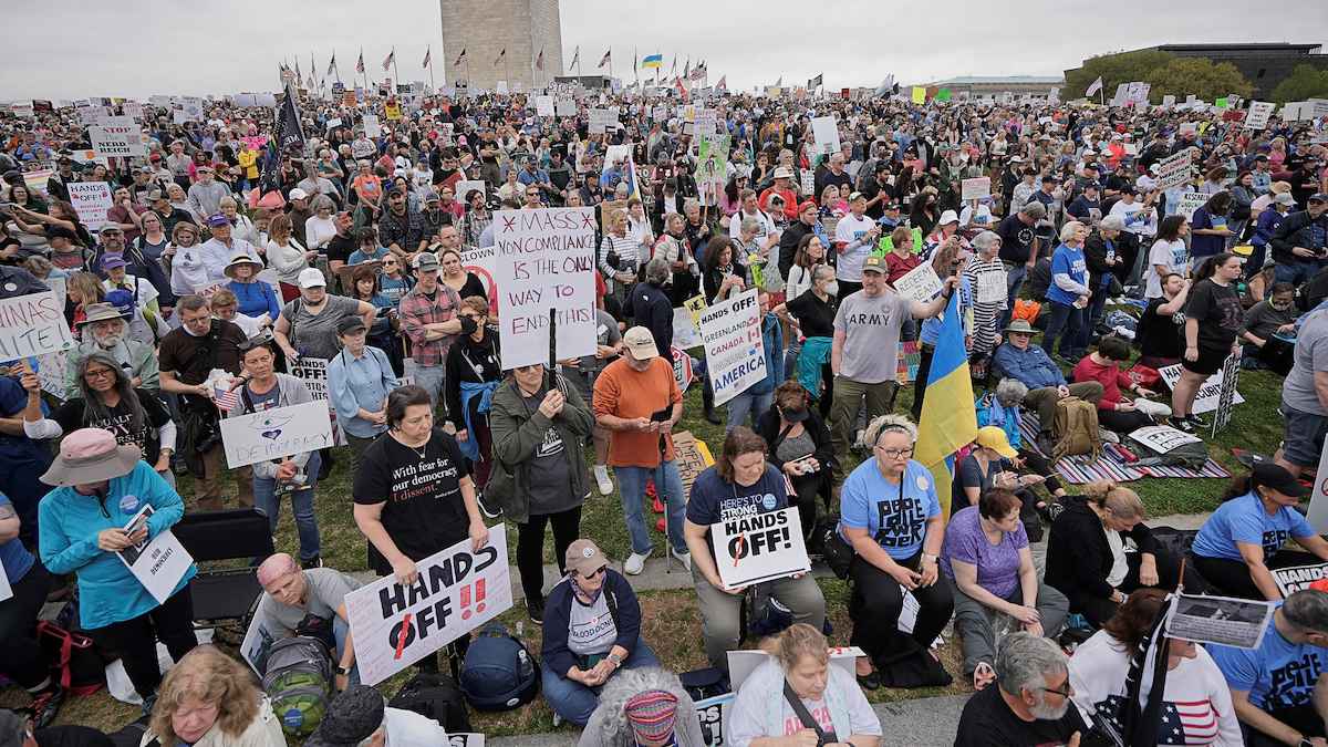 যুক্তরাষ্ট্র ও ইউরোপজুড়ে ট্রাম্পবিরোধী বিক্ষোভ