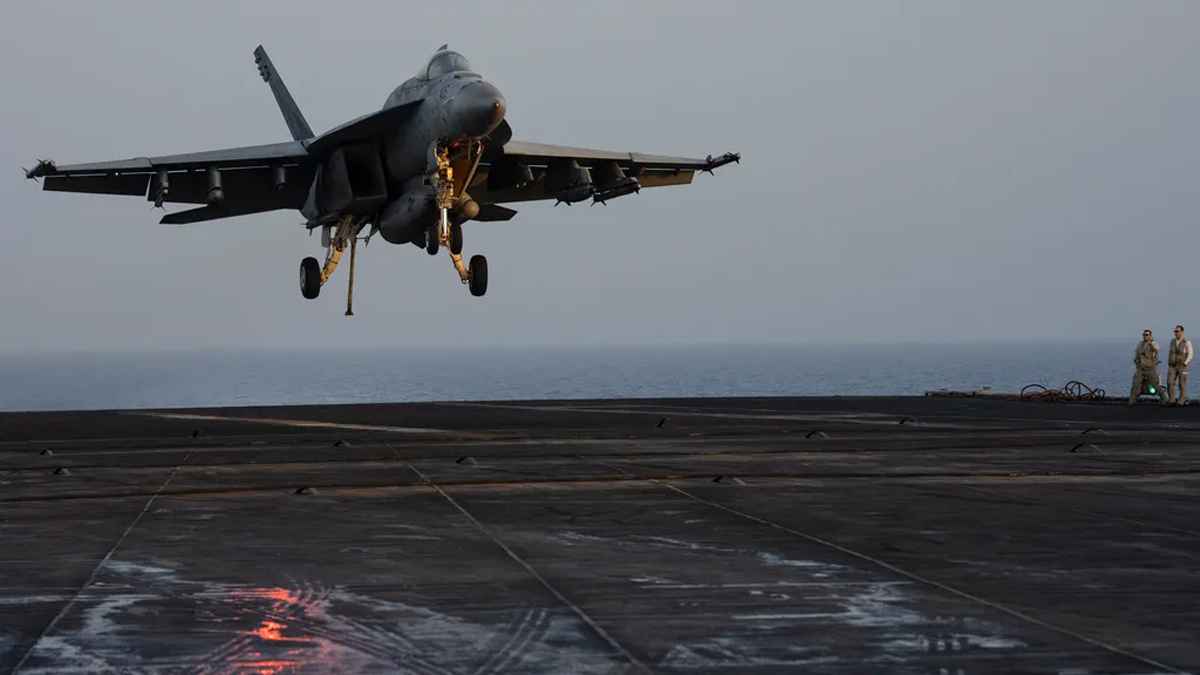 ইয়েমেনে মার্কিন বিমান হামলা, নিহত ৪