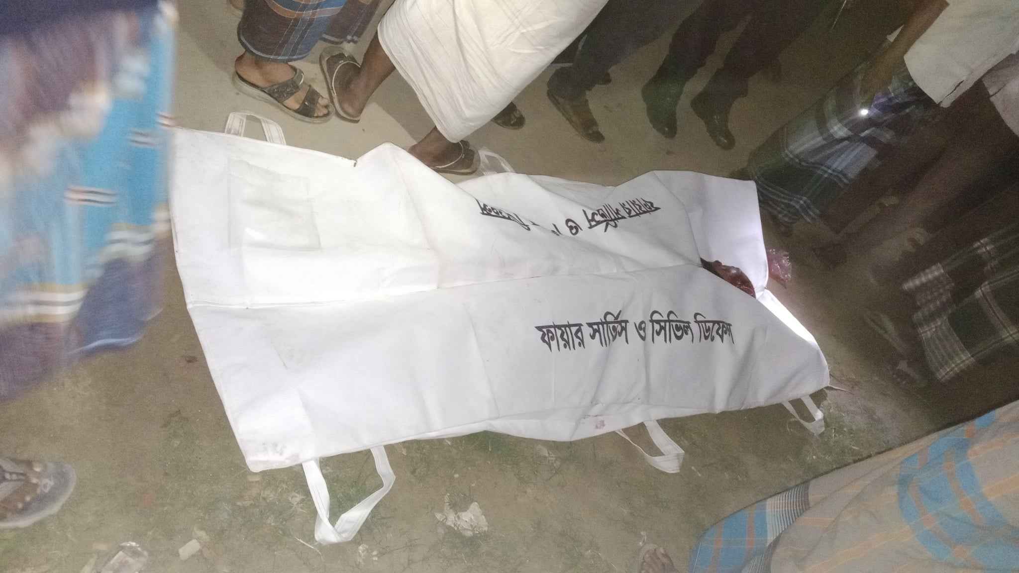 গাইবান্ধায় ত্রিমুখী সংঘর্ষে অটোভ্যান যাত্রী নিহত