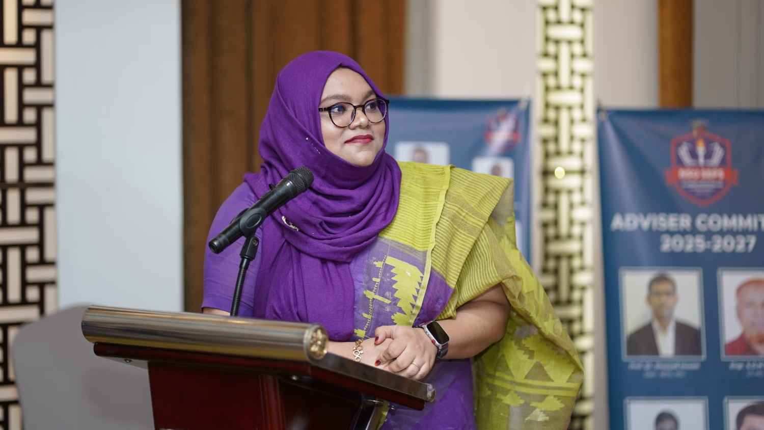 ছাত্র ইউনিয়ন নেতা ক্ষমা না চাইলে আইনি ব্যবস্থা নেবেন শহীদ রেহানের বোন