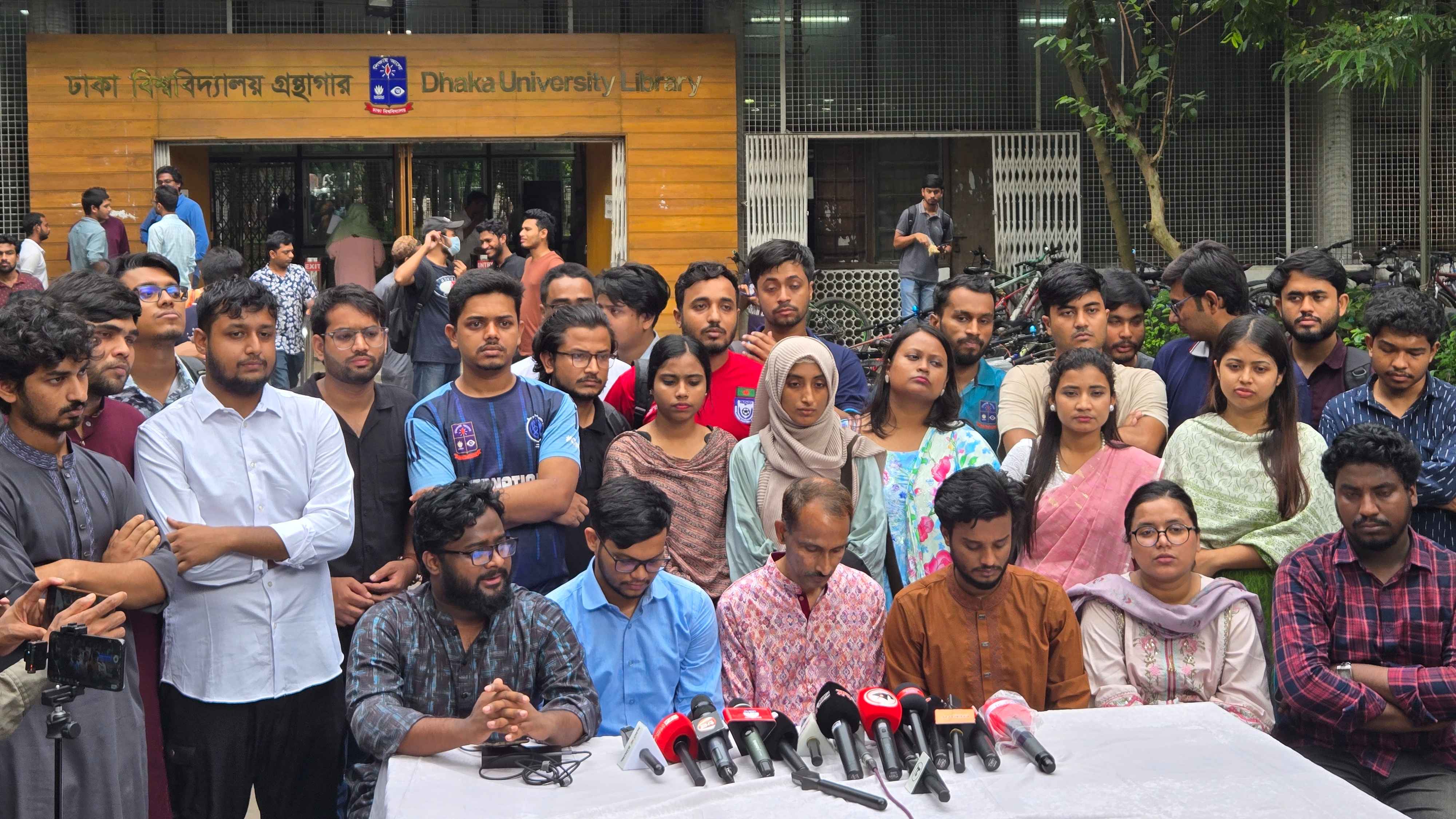 ডাকসুতে গণতান্ত্রিক ছাত্রসংসদের পূর্ণাঙ্গ প্যানেল ঘোষণা