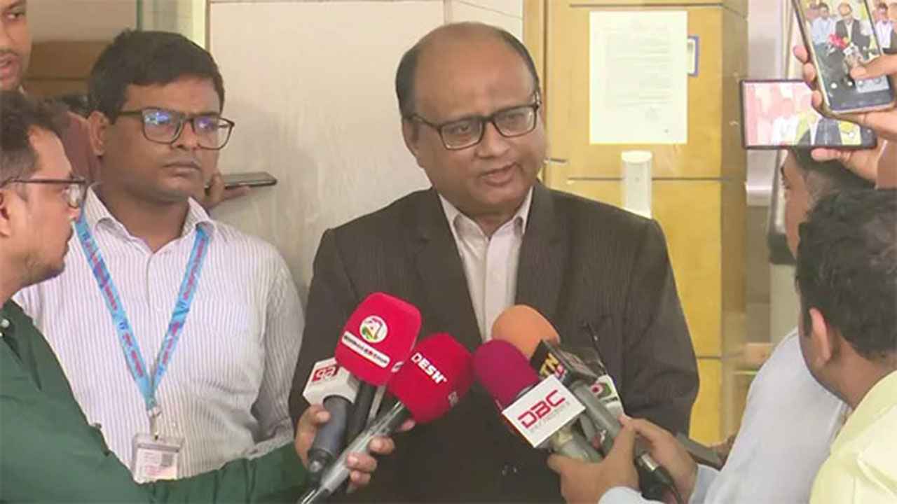 নির্বাচনে কালো টাকা ব্যবহারের সুযোগ নেই: দুদক চেয়ারম্যান