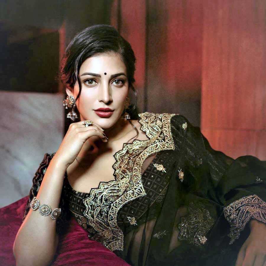 1754403486_shruti 1754403486_shruti