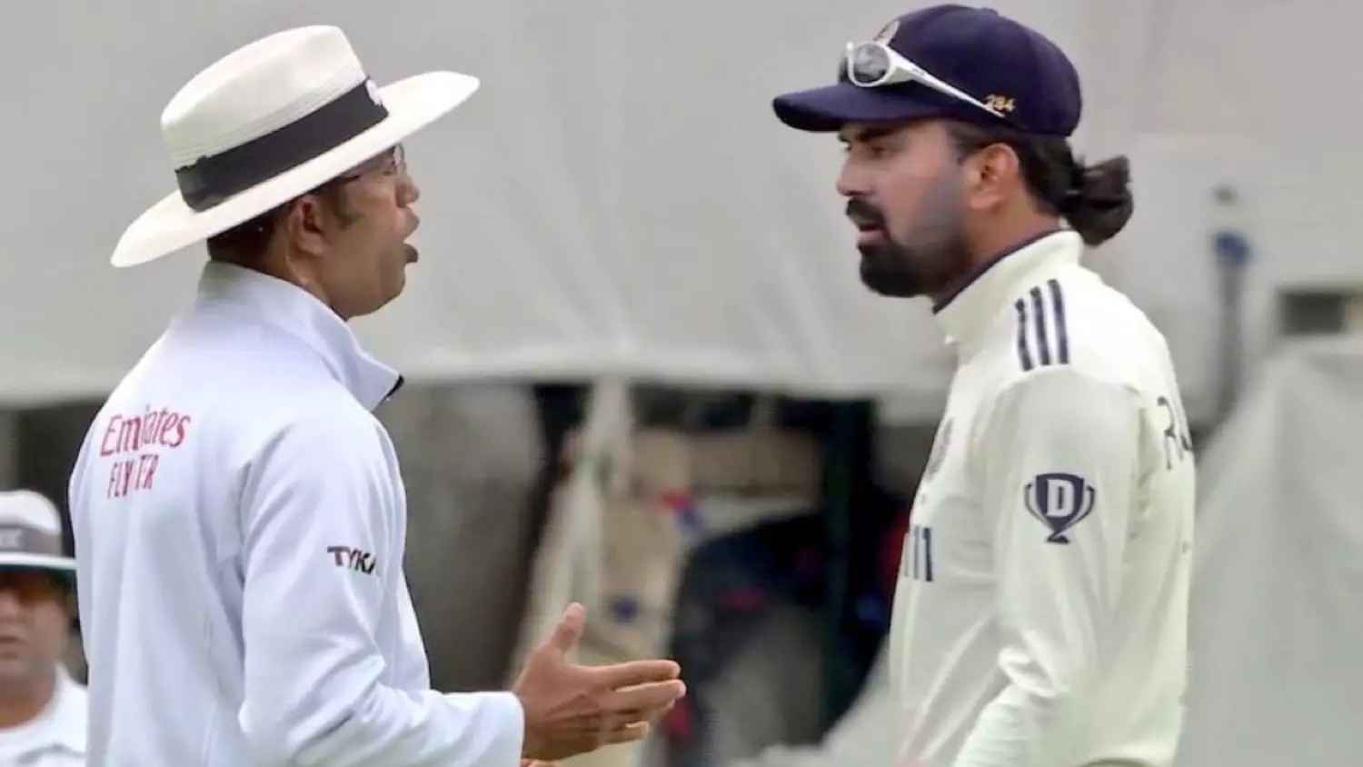 আমরা কি ব্যাট-বল করে বাসায় চলে যাবো— আম্পায়ারকে প্রশ্ন রাহুলের