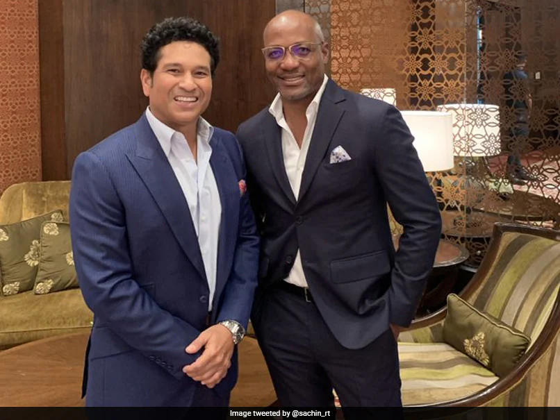 2jh5vmdo_sachin-tendulkar-brian-lara-806_625x300_12_November_22