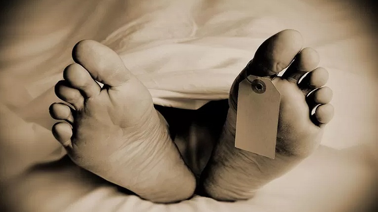 লালবাগে ছাদ থেকে পড়ে যুবকের মৃত্যু