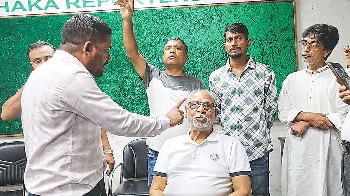 লতিফ সিদ্দিকী, অধ্যাপক হাফিজুরসহ ১৬ জনকে কারাগারে পাঠানোর আদেশ