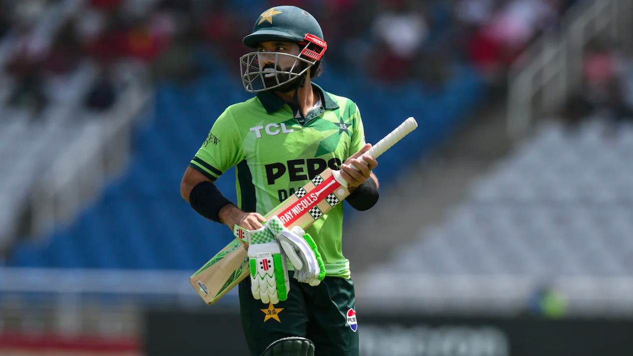 ভাগ্যিস স্টার্ক-কামিন্সরা ছিল না— পাকিস্তান দল নিয়ে ঠাট্টা শোয়েবের