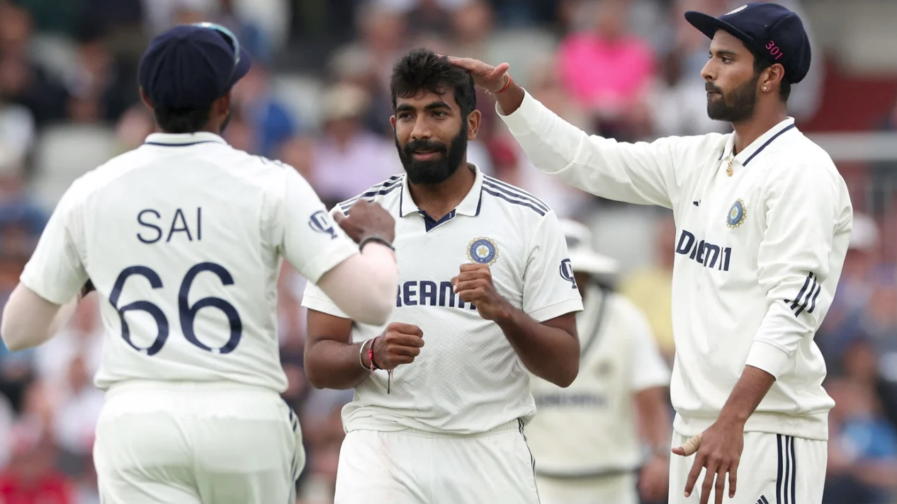বলের গতি বাড়াতে নিজের প্রিয় তিন খাবার খাওয়া ছেড়েছেন বুমরা