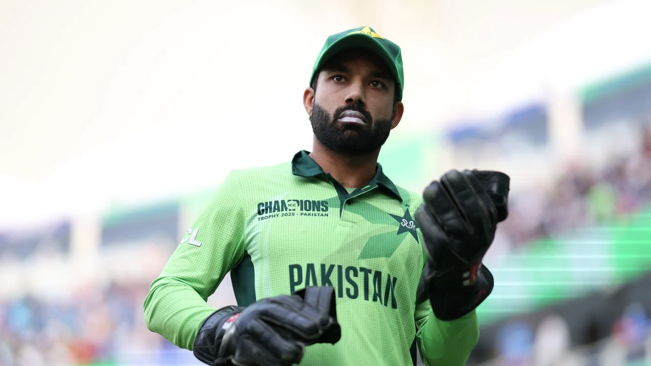 এবার পাকিস্তানের অধিনায়কত্ব হারাচ্ছেন রিজওয়ান!