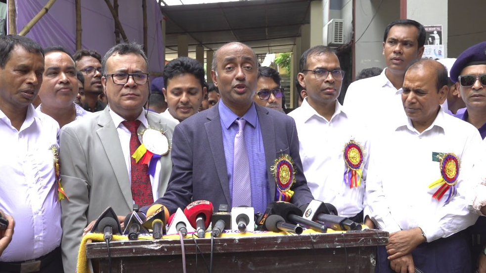 নুরের ওপর হামলা কোনো বিচ্ছিন্ন ঘটনা নয়: অ্যাটর্নি জেনারে