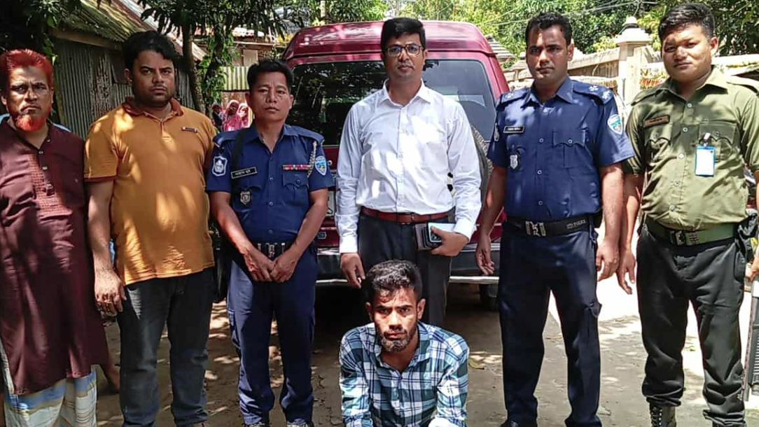 স্কুলছাত্রীকে উত্ত্যক্ত করায় অটোরিকশা চালকের কারাদণ্ড