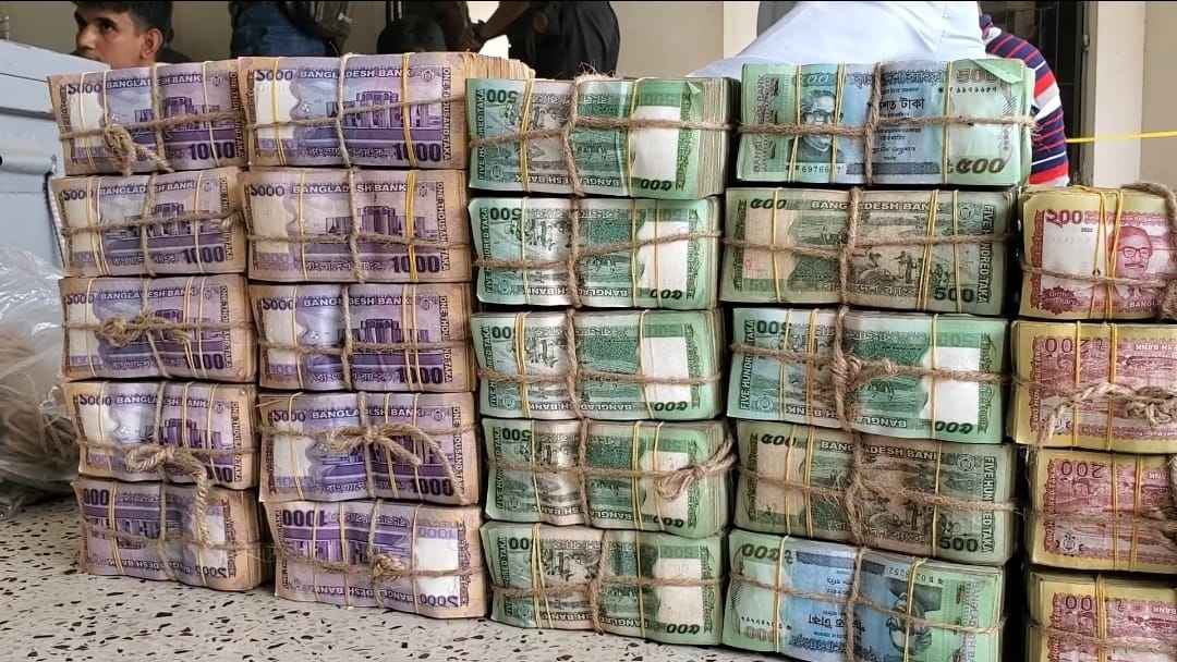 পাগলা মসজিদে ‘সোয়া ১২ কোটি’ টাকার রেকর্ড, মোট অর্থ প্রায় শতকোটি