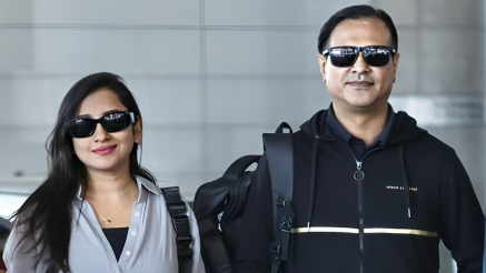 আমেরিকাতা আসিফ-আনিসারা