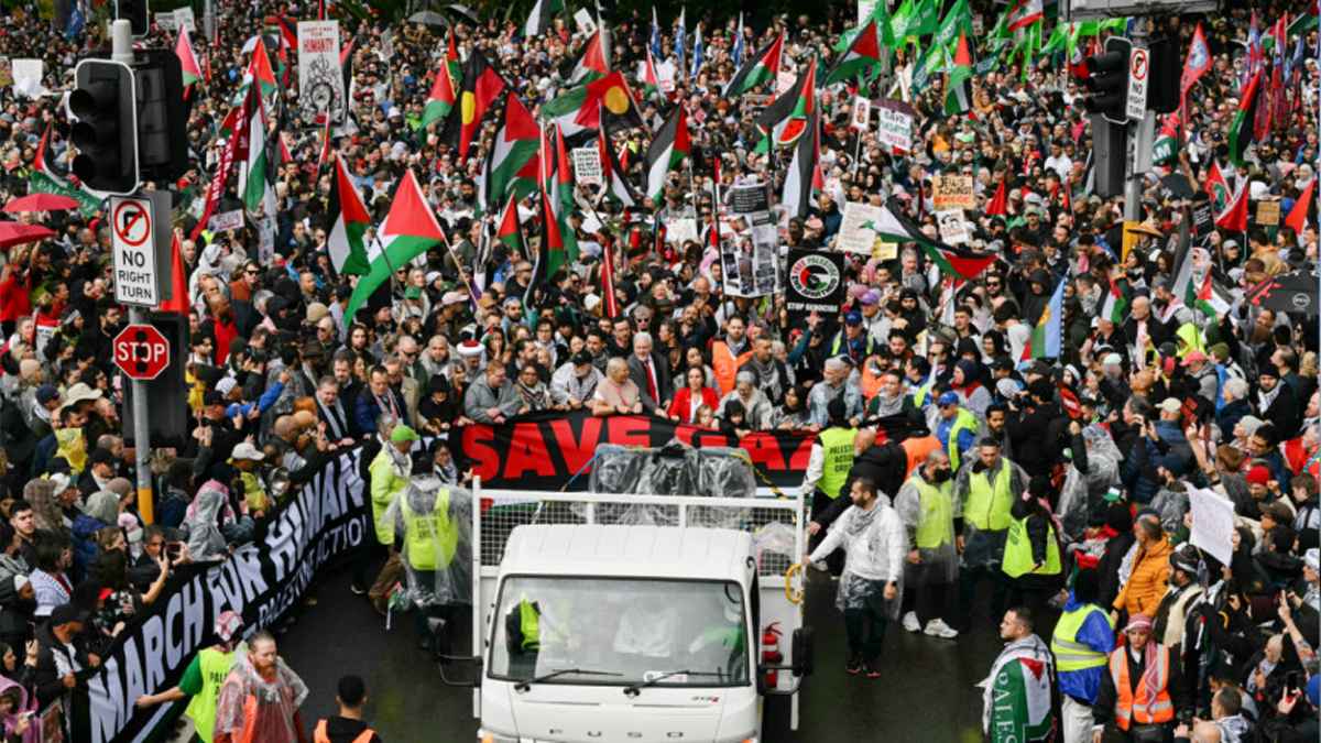 অস্ট্রেলিয়াজুড়ে ফিলিস্তিনিদের সমর্থনে হাজার হাজার মানুষের বিক্ষোভ