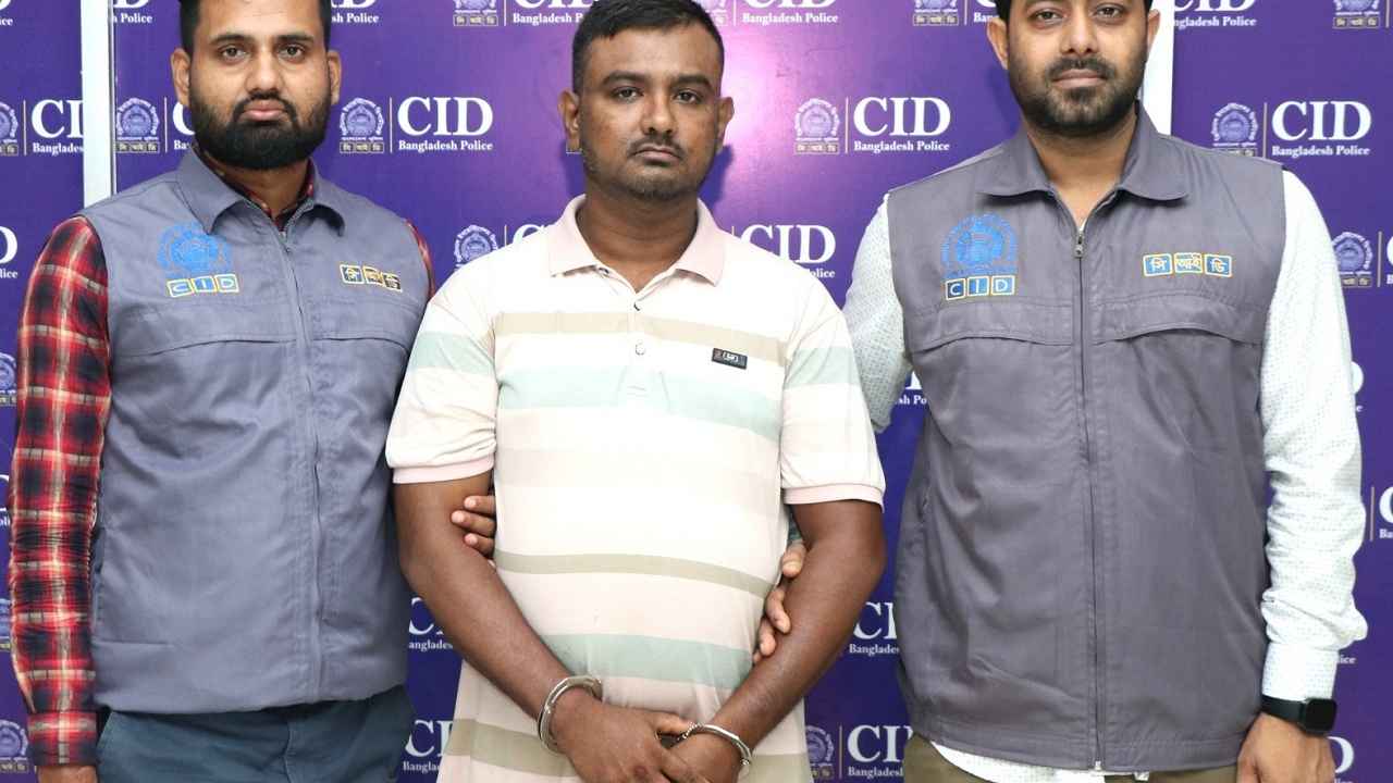 জুলাই হত্যাকাণ্ড: হাতিরঝিল থেকে আ. লীগ নেতা গ্রেফতার