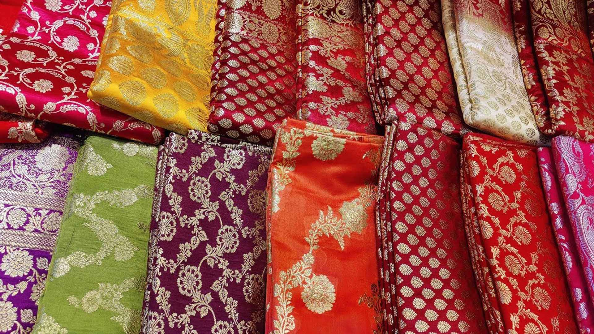 আপনার কেনা বেনারসি শাড়িটি আসল না নকল বুঝবেন যেভাবে