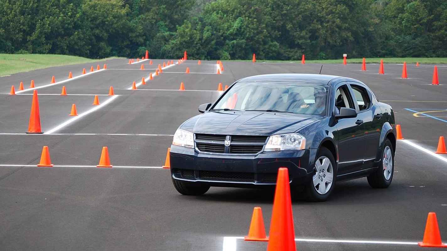 গাড়ি চালানো অনেকের জন্য স্বাধীনতার প্রতীক