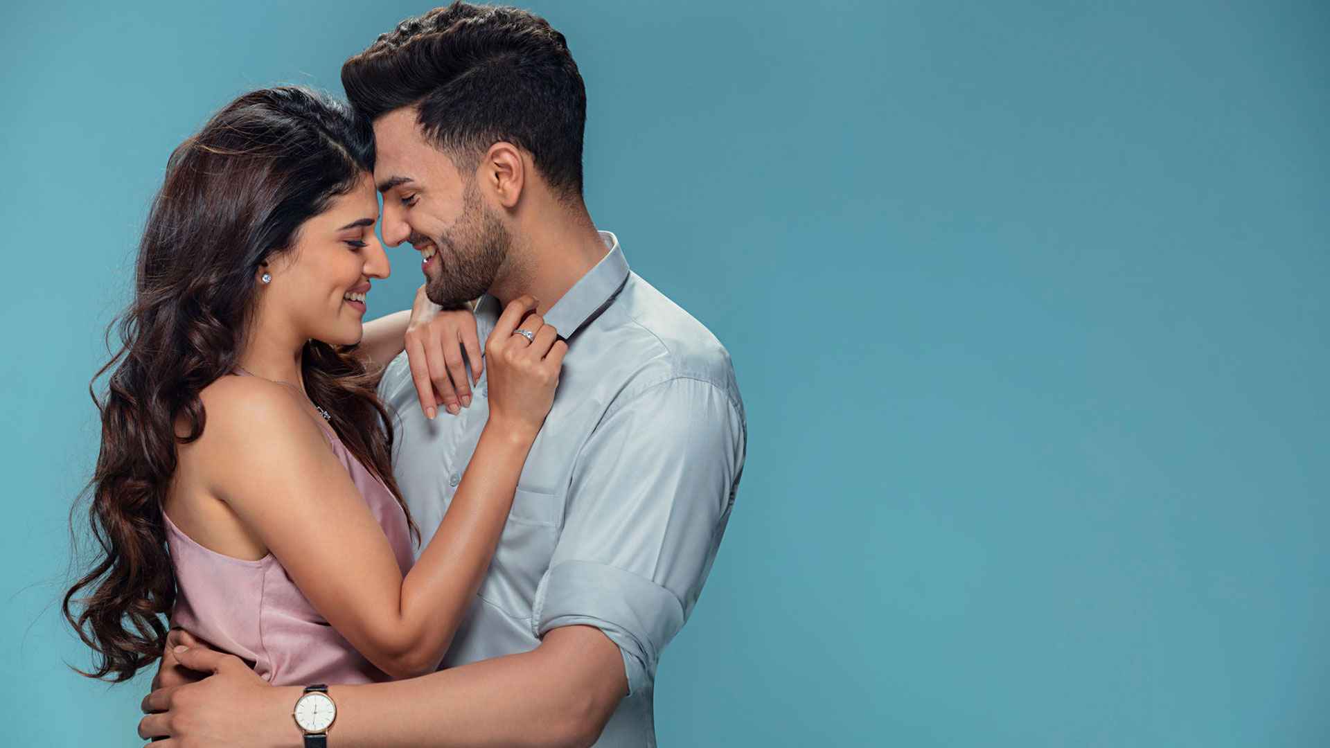 পুরুষের কাছে ভালোবাসা ছাড়া আর কী চান নারীরা?