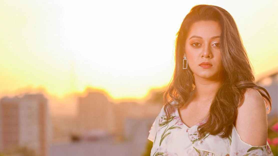 Rus aktrisalar porno soxta