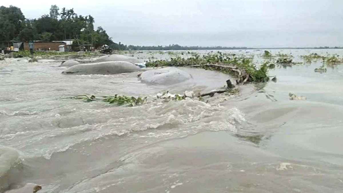 আগস্ট-সেপ্টেম্বরে বড় বন্যার আশঙ্কা, ঝুঁকিতে ৩০ জেলা