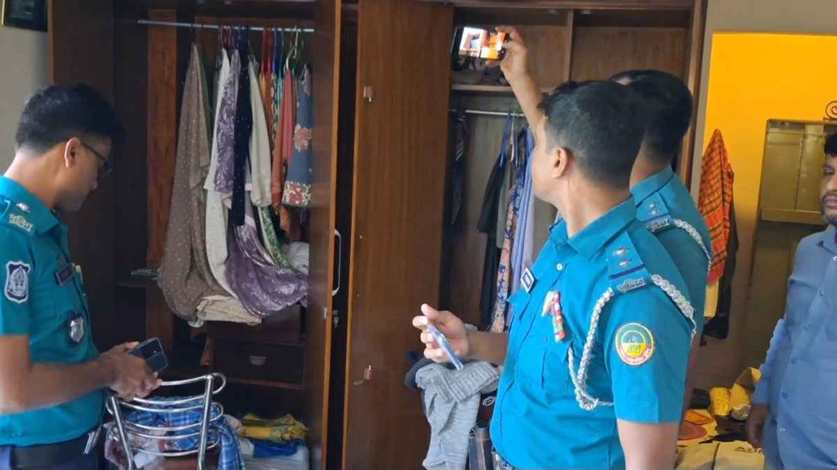 সাবেক সিভিল সার্জনের বাড়িতে ডাকাতি, নগদ টাকা-স্বর্ণালংকার লুট