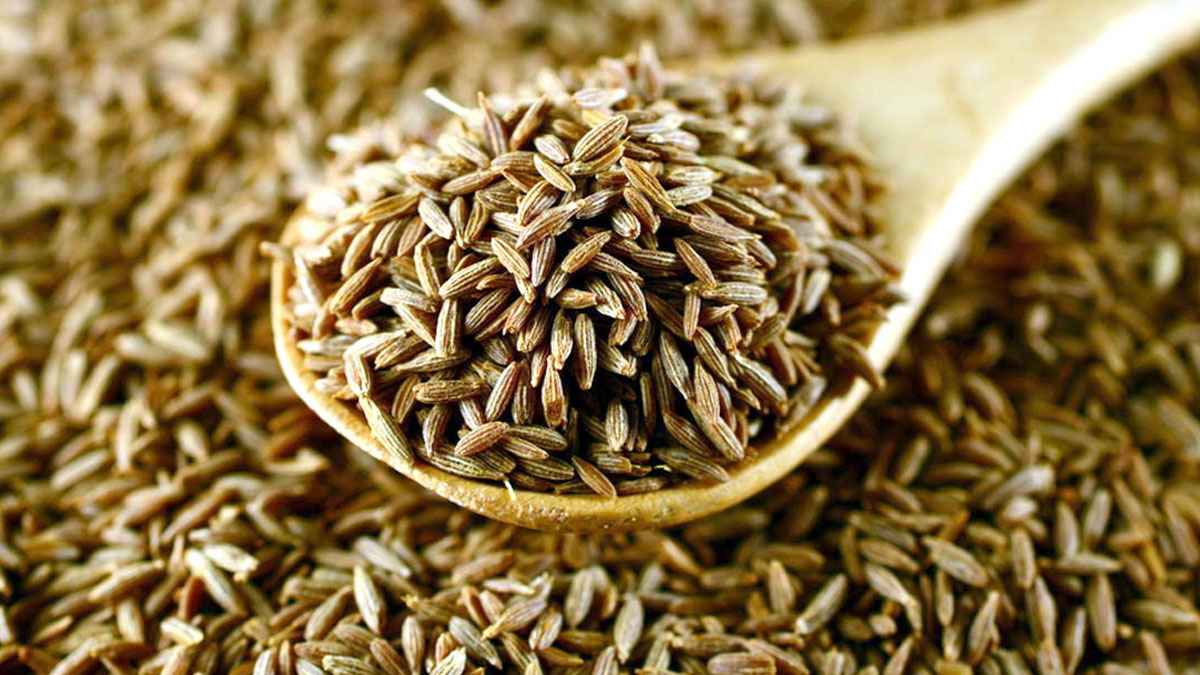 হিলিতে কমেছে জিরার দাম