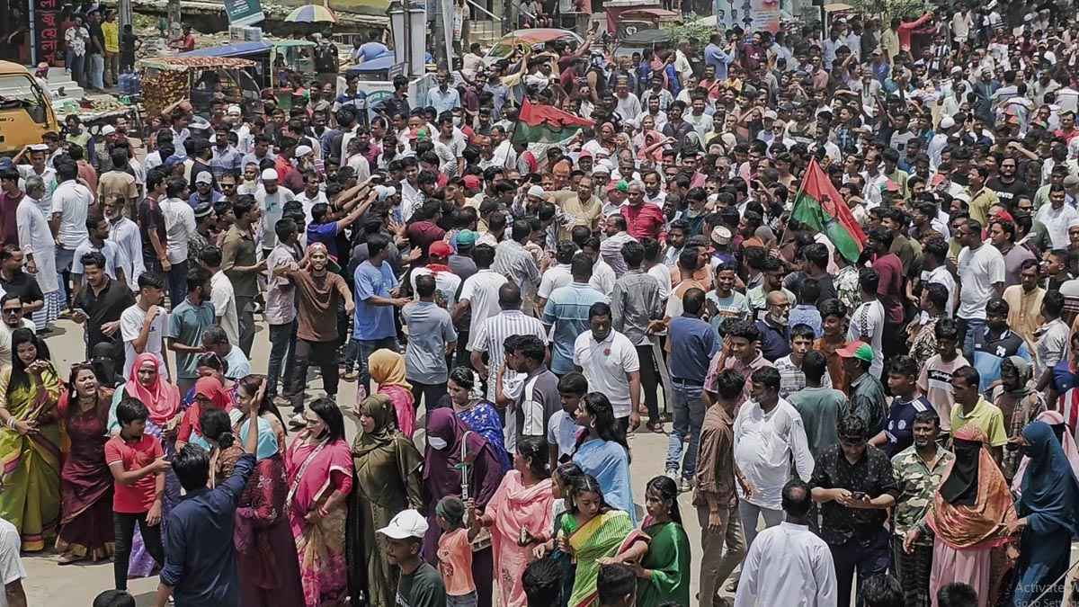 গণঅভ্যুত্থানের বিজয় দিবসে মুন্সিগঞ্জে বিএনপির বর্ণাঢ্য বিজয় র্যালি