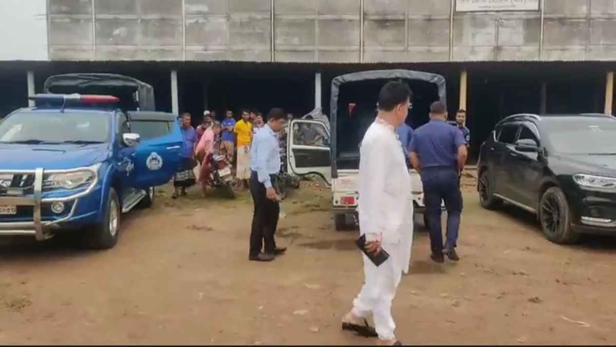 গভীর রাতে কোল্ড স্টোরেজে ডাকাতি, টাকা-জিনিসপত্র লুট