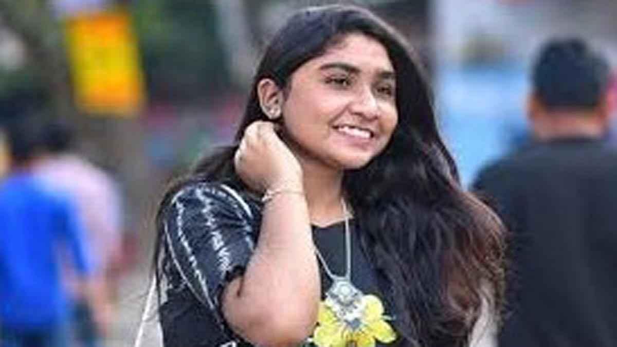 পরীক্ষা ছাড়াই ছাত্রলীগ নেত্রীকে পাস, ৭ মাসেও জমা হয়নি তদন্ত প্রতিবেদ