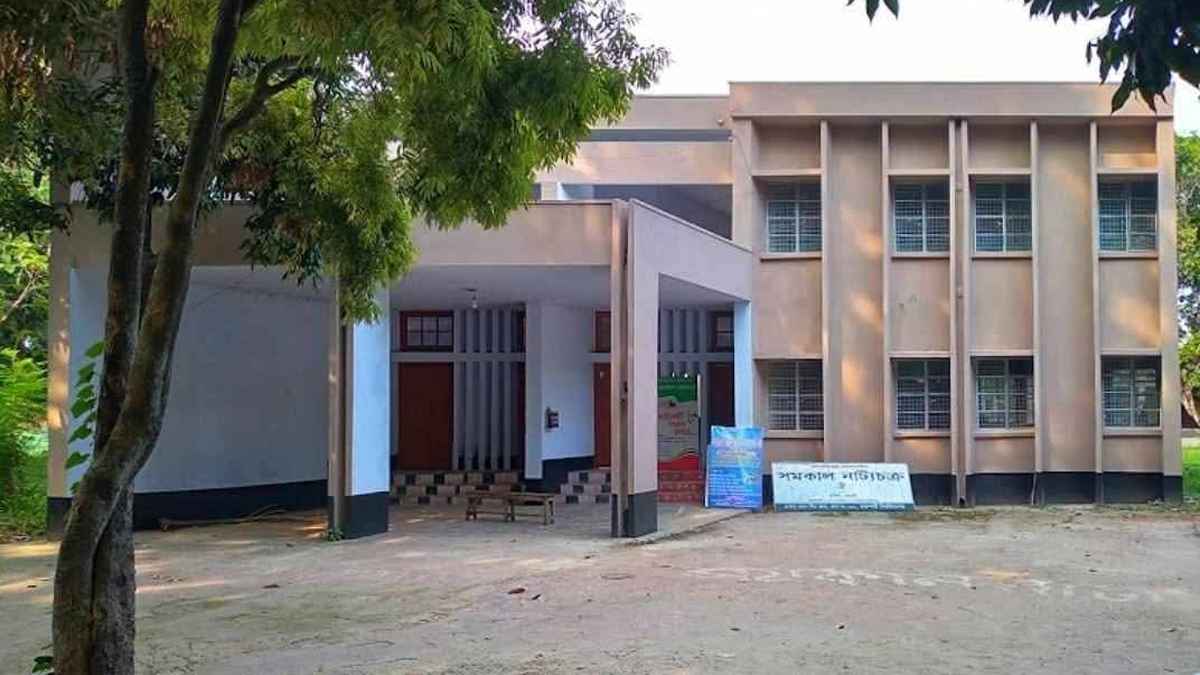 সংশয়ে রাকসু নির্বাচন, প্রার্থীতা গ্ৰহণে ধীরগতি