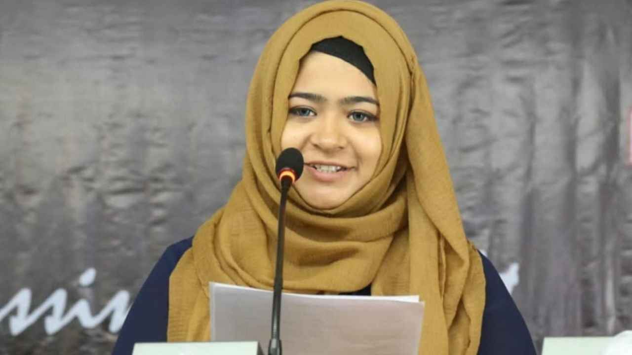 রোসাটমের শীর্ষ ৫০ নারী নেত্রীর তালিকায় জবি শিক্ষার্থী শিফা