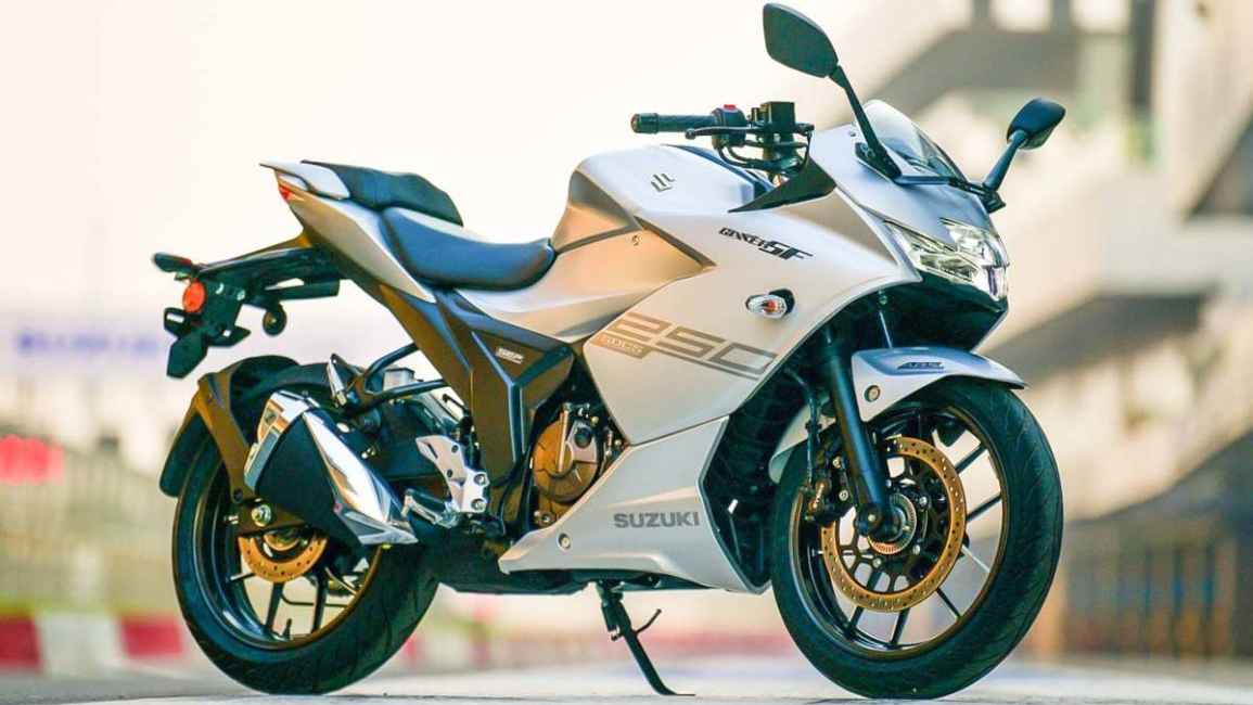 Katta sikli yosh qizning onlayn videosini tomosha qiling