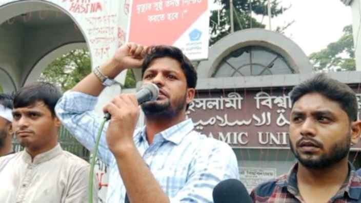 ‘ক্যাম্পাস কতটা অনিরাপদ হলে আমার ভাইয়ের লাশ পুকুরে পাওয়া যায়’