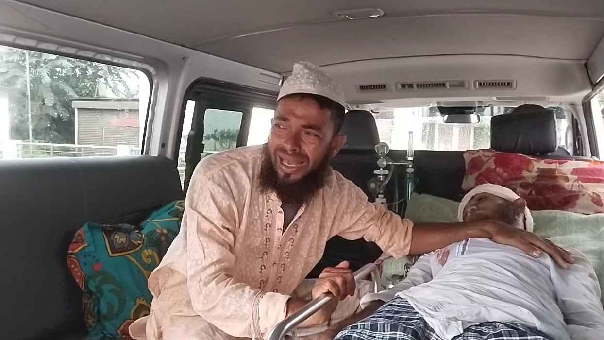 মাদারীপুরে মোটরসাইকেল নিয়ন্ত্রণ হারিয়ে ইমামের মৃত্যু