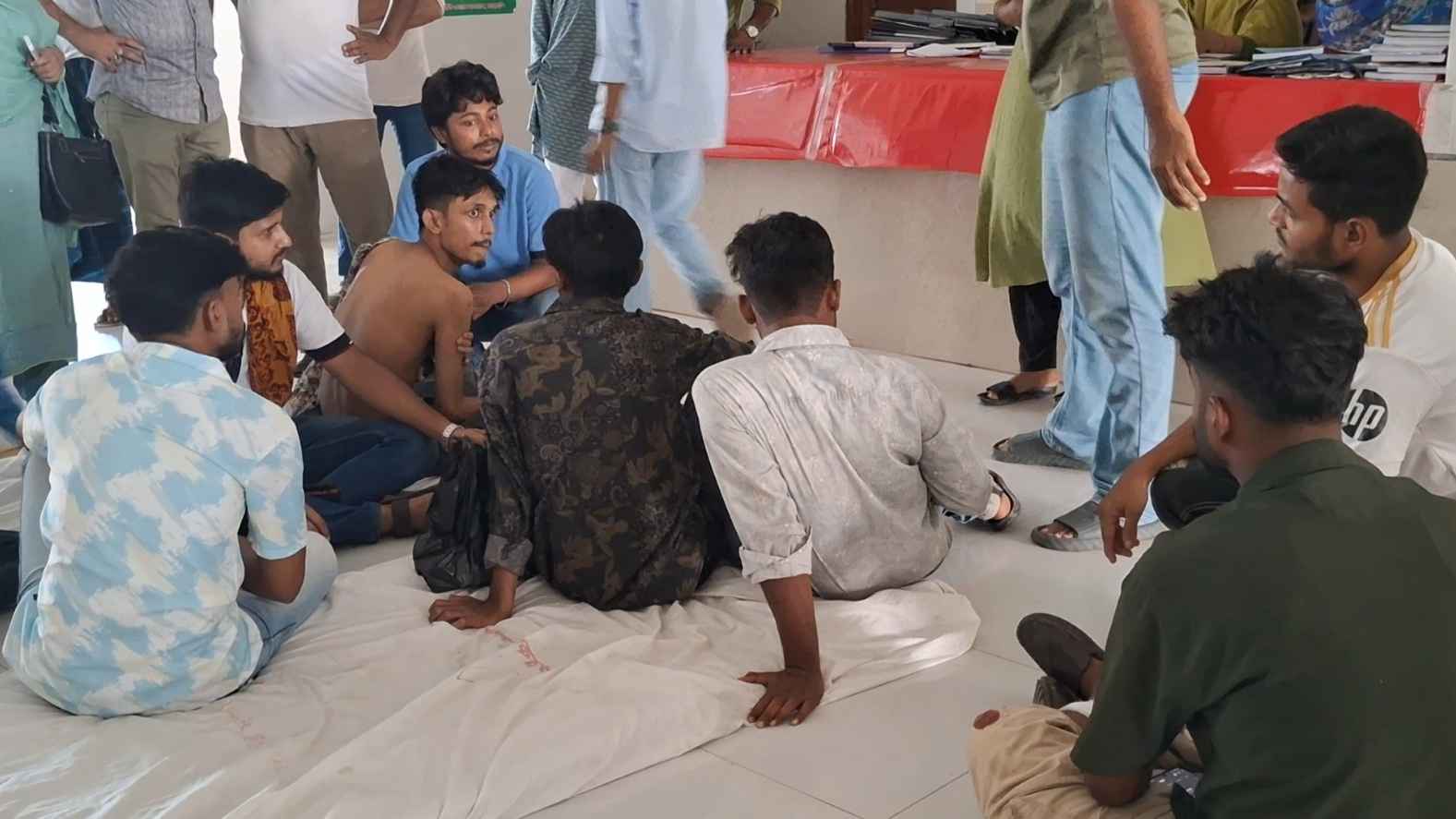 জয়পুরহাট সরকারি কলেজ ছাত্রদলের কাউন্সিল নিয়ে দ্বন্দ্বে পুলিশসহ আহত ৭