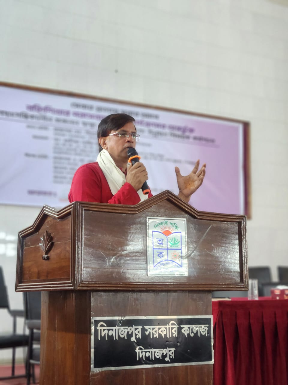 09d5e080-583c-45ec-b550-f24e4502efb9 09d5e080-583c-45ec-b550-f24e4502efb9