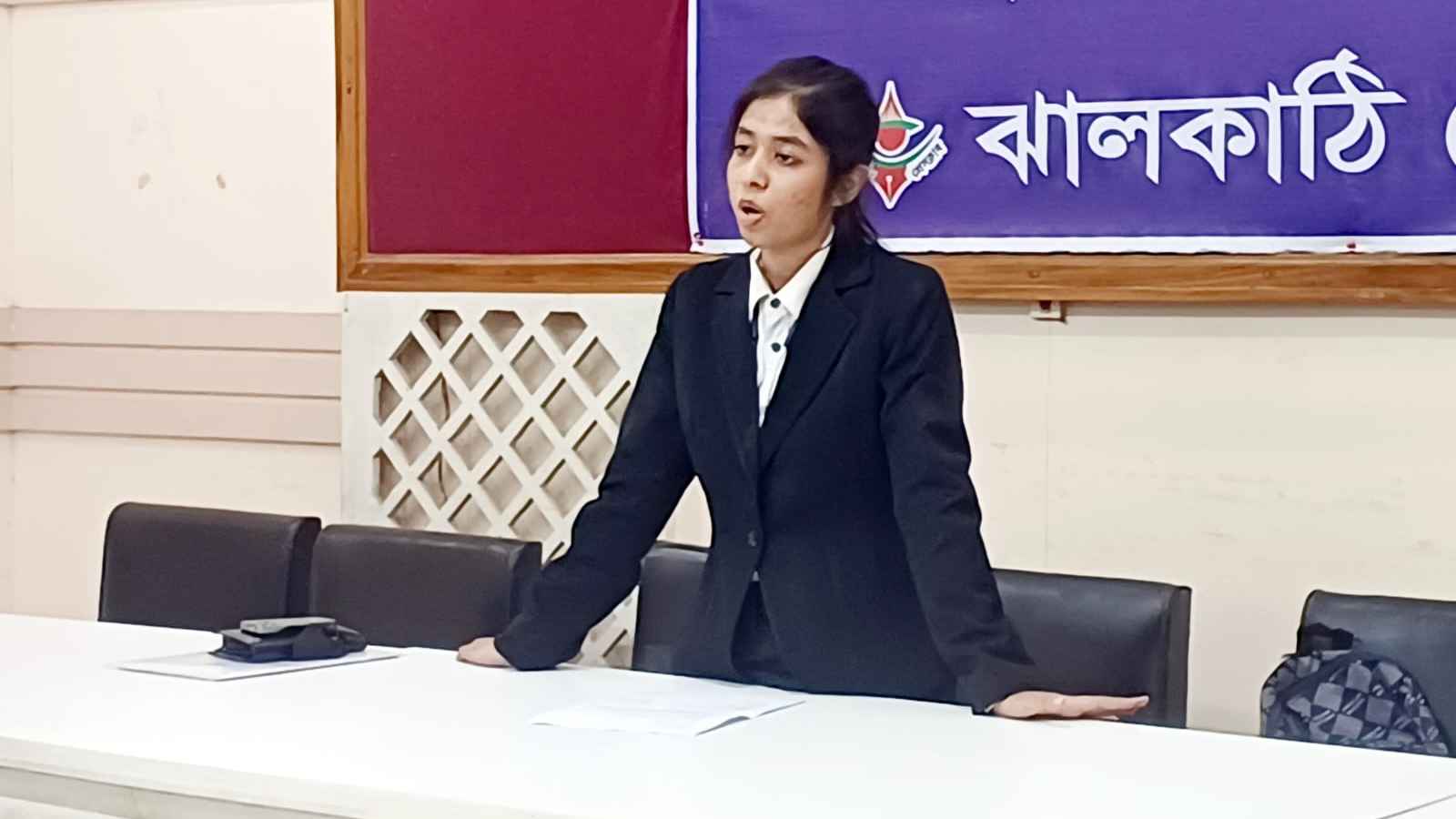 ঝালকাঠিতে পারিবারিক জমি দখল ও গাছ কাটার অভিযোগ