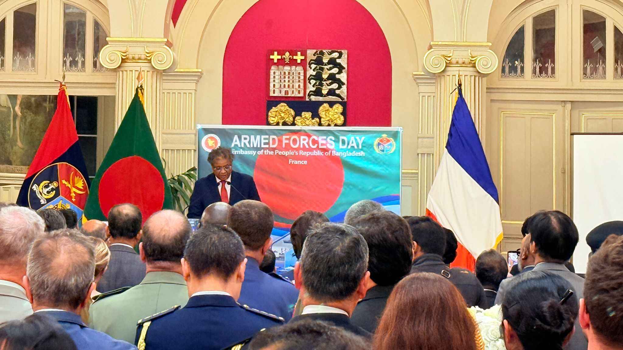 সশস্ত্র বাহিনী দিবসের আয়োজনে প্যারিসে এক টুকরো বাংলাদেশ