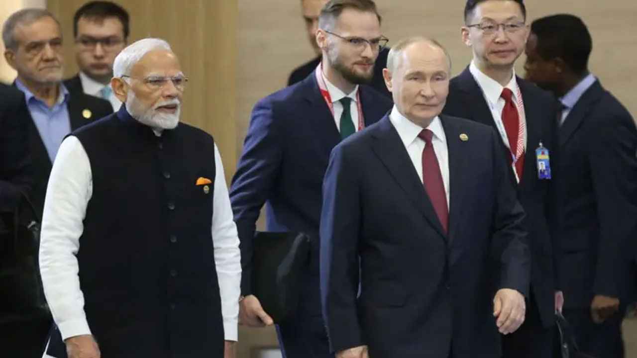 পুতিন দিল্লি পৌঁছানোর আগেই ভারত–রাশিয়ার সামরিক চুক্তি অনুমোদন