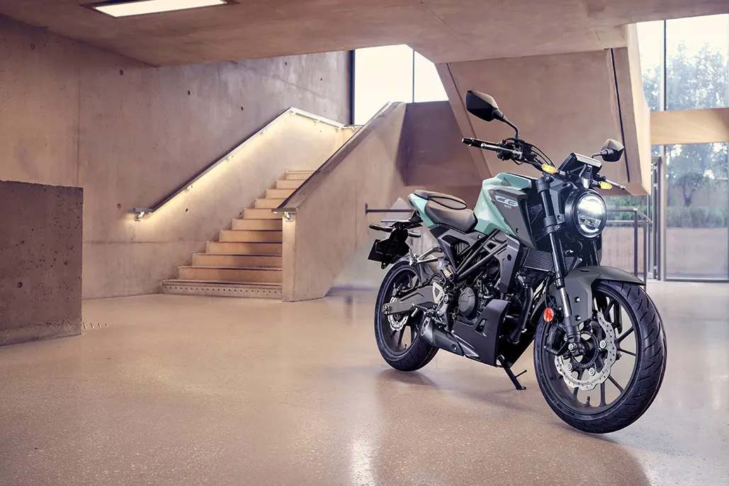 2026-Honda-CB125R-blur-color-1 2026-Honda-CB125R-blur-color-1